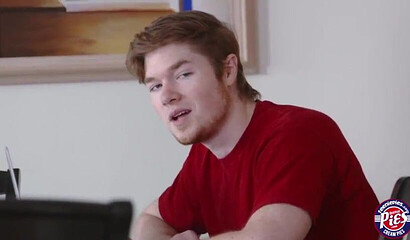 Bubble butt teenie seduces a guy and sucks his dick before taking it from behind hard