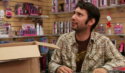 Big breasted teen pornstar seduces a hunk with her bubble butt and fucks like a pro