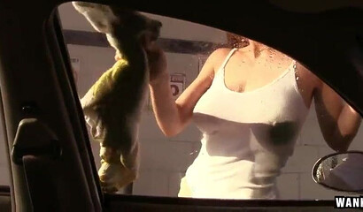 Big breasted teen with a nice looking ass bangs with her boyfriend in doggy style pose