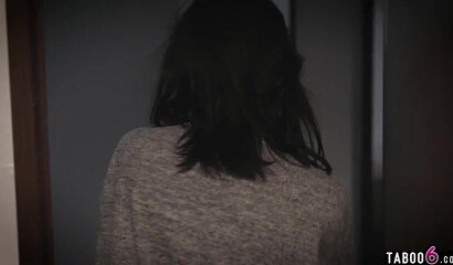 Pretty Asian teen with big ass wanted to lose her anal virginity with her boyfriend