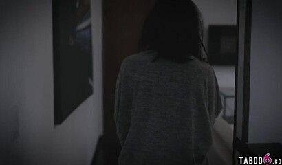 Pretty Asian teen with big ass wanted to lose her anal virginity with her boyfriend