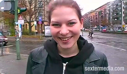 Attractive amateur teen with big fat ass got her tight twat stretched out by a giant dick