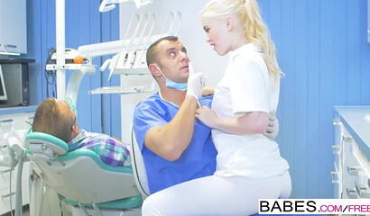 Big ass blonde harlot and horny dentist have a fuck session in the middle of a operation