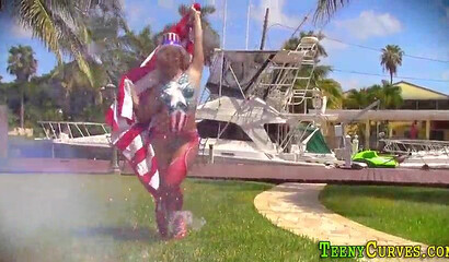 Big ass young slut got her pussy hammered hard on fourth of july outside by the pool