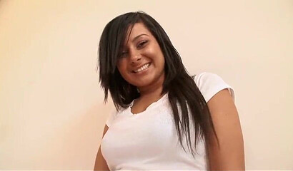 Cute brunette uses her big butt to seduce stepbrother before he impales her wet pussy