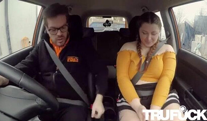 Fat ass BBW can't drive to save her life but she is better at blowjobs and pussy fucking