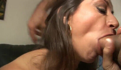 Brunette mommy seduces a photographer with her big bottom and lets him deep inside her twat