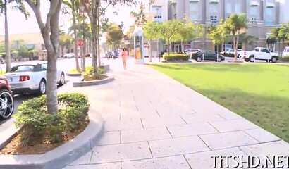 MILF bitch with big ass prefers large cocks and deep pussy pounding while she rides her man