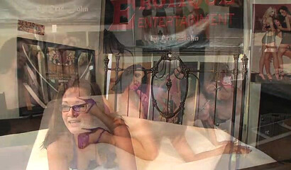 MILF lets her man play with her big ass before she rides him hard and receives cum on face