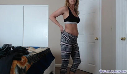 MILF shows off her amazing ass on the webcam because she's a huge insatiable slutty gal