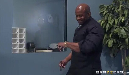 Fat booty white chick gets her big ass cheeks clapped by a horny black dude's amazing cock