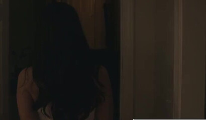 Fan sneaks into this porn star's house in order to fuck her with her huge ass showing