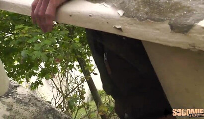 Brunette milf gets an insane ass fucking session while outside enjoying the great outdoors