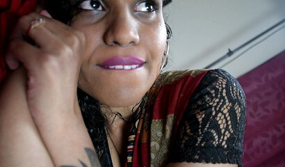 Indiam mom pleasures blows dick