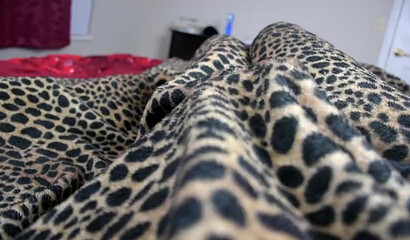 Indiam mom pleasures blows dick