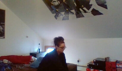 Chubby brunette MILF cheats on weekends