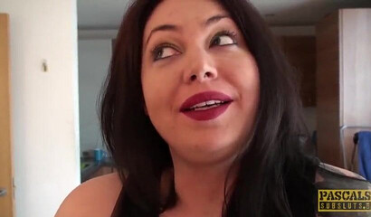 BBW big tit Nikki Gold eats cum for pleasure