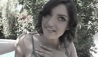 Attractive slut Adrianna Faust enjoys big knob