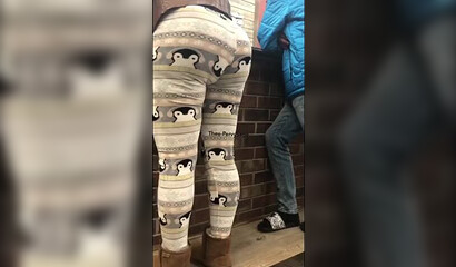 Spying on bootylicious mom at the shoe store