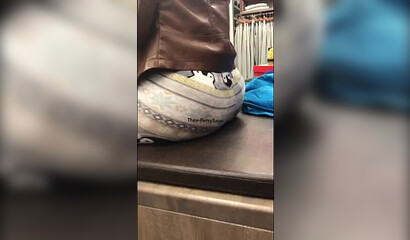 Spying on bootylicious mom at the shoe store