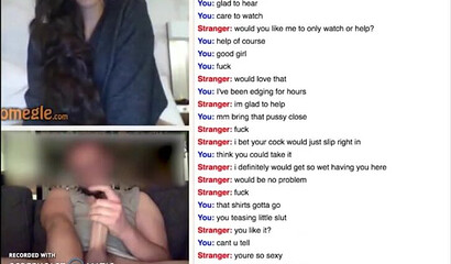 Cheating Chaturbate whore shakes her big ass for a fan