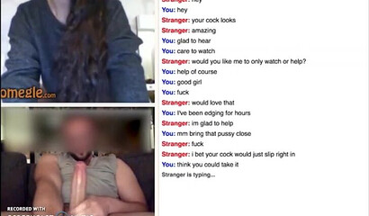 Cheating Chaturbate whore shakes her big ass for a fan