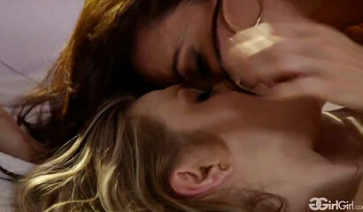 Lesbian scissoring and fingering with Gia Dimarco and Karla Kush
