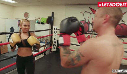 Gina Valentina and boxing ring girls try a foursome