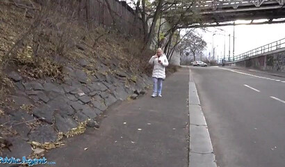 Blonde slut Jordan Pryce has sex with a stranger