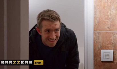 Blonde teen Anna Bailey impales her pussy on a shaft