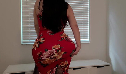 Slutty stepmom in fishnets gets a creampie up her twat