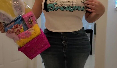 Beautiful Milf Latina Got A Big Cumshot After Easter Spanking