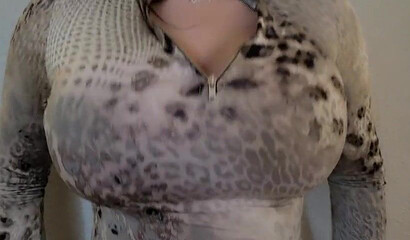 Beautiful Brunette Model Fucked A Millionaire In Hotel