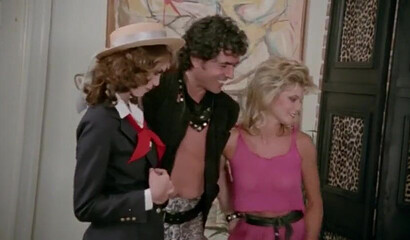 Ginger Lynn, Bunny Bleu, Jamie Gillis, Lisa De Leeuw orgy