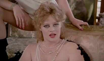 Ginger Lynn, Bunny Bleu, Jamie Gillis, Lisa De Leeuw orgy