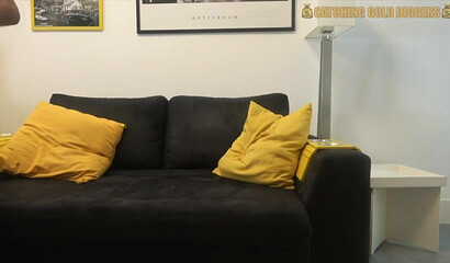 Brazilian teen won't resist cash and Antonio Mallorca's fat cock