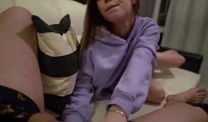 Amateur babe with big ass sucks a big cock