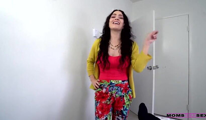 Sexy Stepmom With Big Tits Creampied Deep After A Blowjob