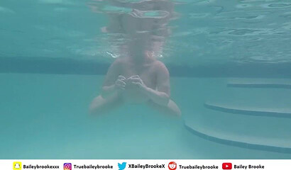 Naughty Amateur Blonde Bailey Brooke Let A Old Dick Creampie Her