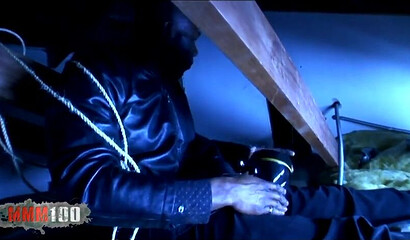 Black babe is the goddess that wants licking only