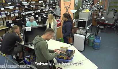 Casting a Czech MILF with a fat ass