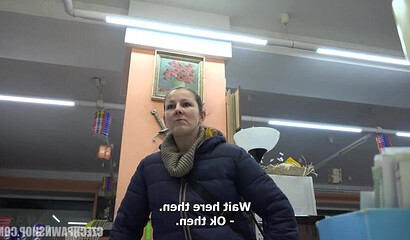 Casting a Czech MILF with a fat ass