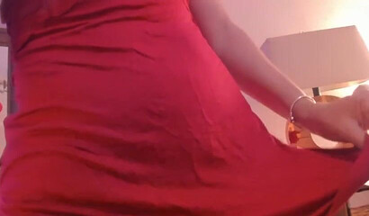 Amateur brunette babe won't stop masturbating until she cums heavily