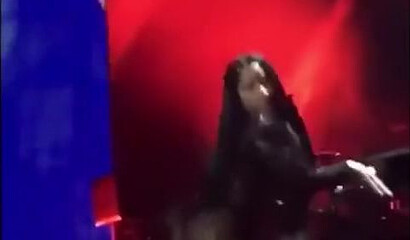 Sexy Amateur Redhead Ebony Celeb With Big Tits Twerking