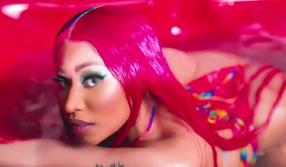 Sexy Amateur Redhead Ebony Celeb With Big Tits Twerking