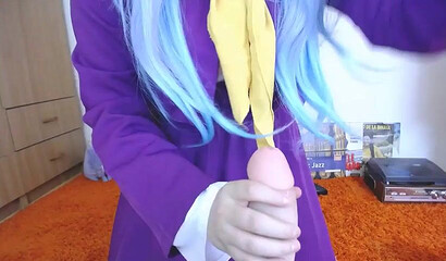Chubby bitch drilling her twat with dildo