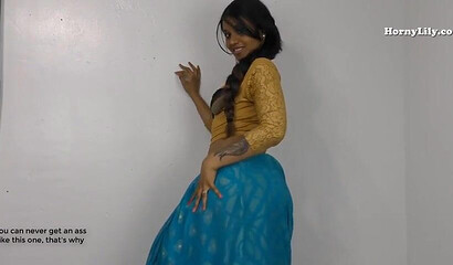 Chubby Indian slut masturbates on the webcam