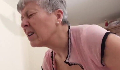 Sexy granny Michelles Nylons does what she does best