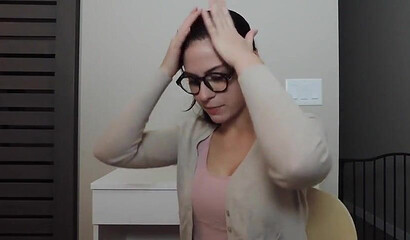Sexy teacher Julia De Lucia presents her asshole
