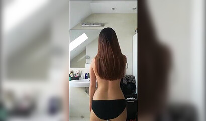 Spying my sexy girlfriend after the shower